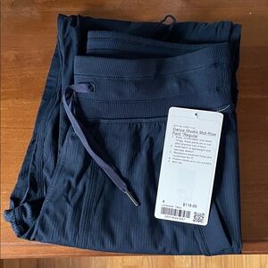 NWT Lululemon Athletica dance studio mid-rise pants, navy, unlined